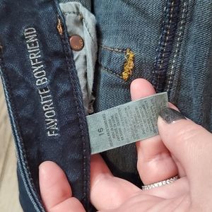 American eagle favorite boyfriend jeans